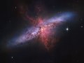 M82_HubbleNobre_1824